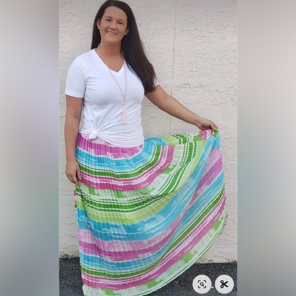 Yummy Plus Womens Plus Size 1X Colorful Striped Accordion lined Maxi Broom Skirt